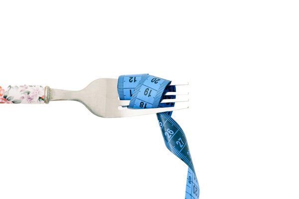 Come posso creare una routine di allenamento equilibrata per massimizzare la perdita di peso?